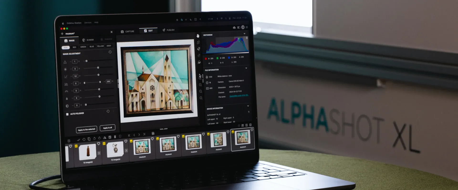 Fotografia automatizzata: digitalizzare su larga scala collezioni e archivi museali