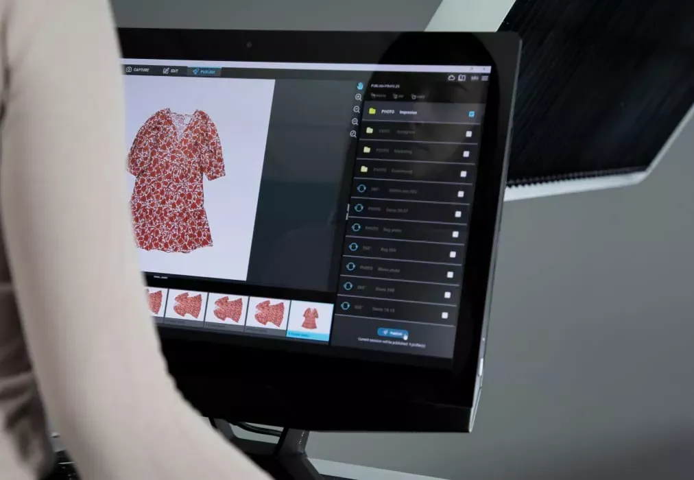 Finalizzazione e pubblicazione tramite software delle foto di abbigliamento in flat lay
