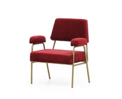 Poltrona moderna in velluto rosso con struttura in metallo dorato
