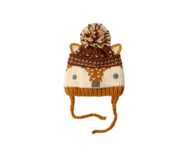 Still life flat lay di un cappello