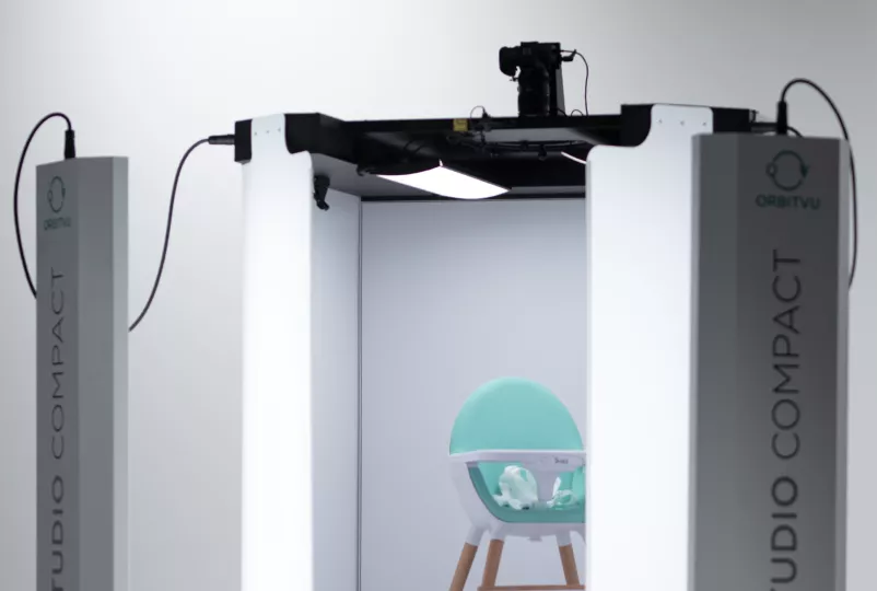 Luci LED prodotte in azienda su Alphastudio Compact
