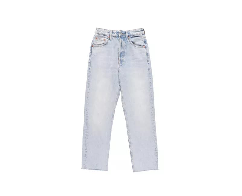 Packshot flat lay di jeans