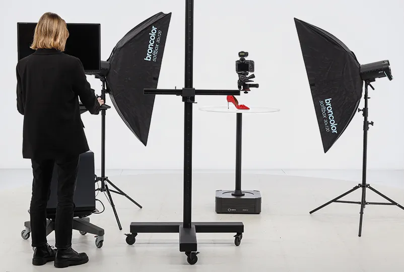 Tavolo rotante Orbitvu integrato con lo studio fotografico